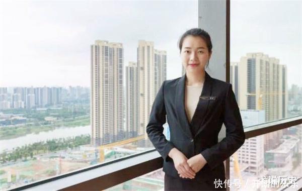 玉抱肚·赠赵今燕|“国宴级”服务员姚碧参加过3次过国宴服务,一般宴会请不动她