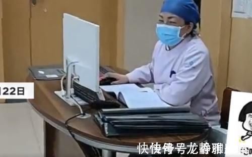 心里面|男孩脚受伤去换药,发现打针护士竟然是妈妈之后,娃的表情亮了