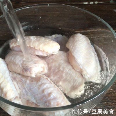 美味|学会这道#夏日开胃餐#红烧鸡翅中，让冬日美味加倍