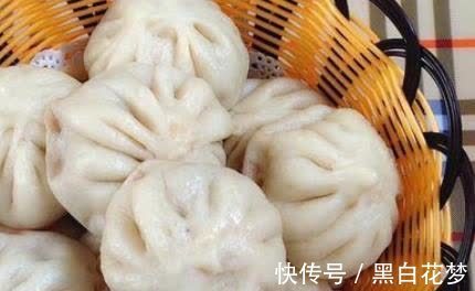 香菇|这个诀窍告诉你，蒸出来的包子又软又好吃，小孩子吃的好开心
