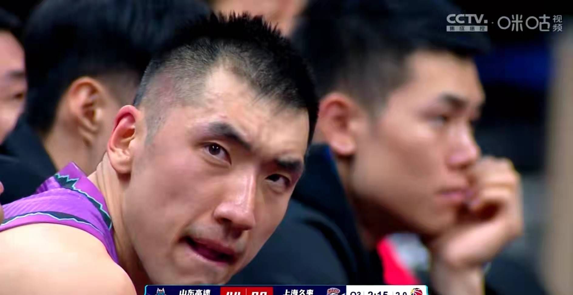 徐长锁|首节被轰34-1!山东男篮半场仅得29分,名嘴杨毅解说时都笑出了声