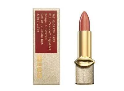 今天美容编辑教大家：如何用穿搭的思路学化妆（已疯）