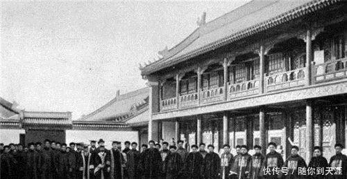 慈禧|慈禧当年要带珍妃一起逃命，珍妃一句话让光绪心寒