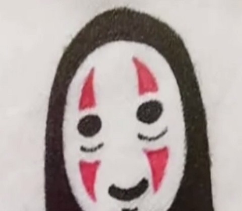 美术生$美术生在校服上画浪漫图案,校长看了气晕过去,美术老师笑掉大牙