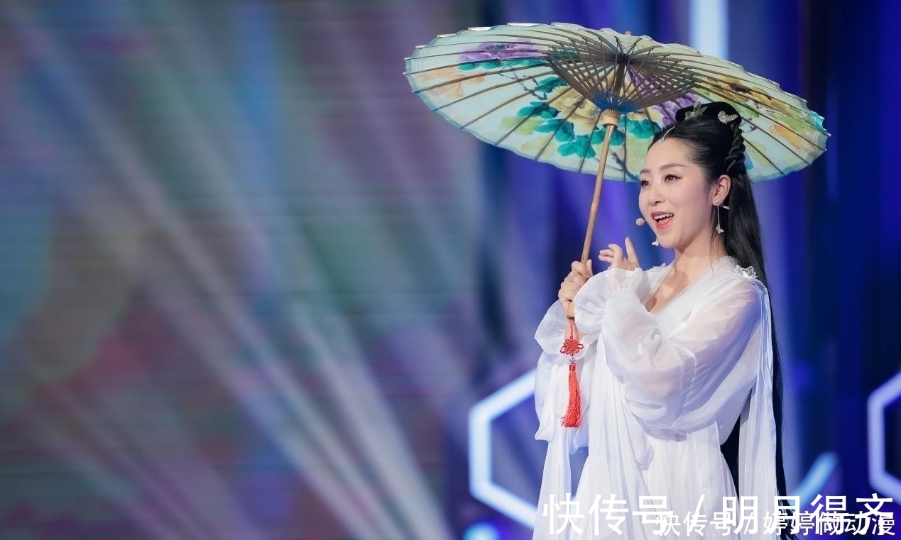 因《星光大道》成名的云飛,拋棄原配娶嬌妻?他真的被冤枉了嗎?