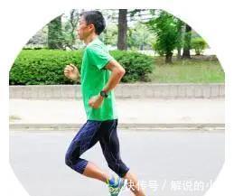 拉伸|日本長跑教練馬拉松訓練方法：“60分鐘邊跑邊聊”