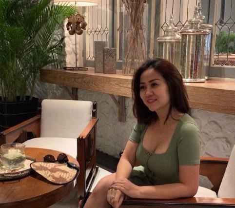 如此有女人味的小阿姨,你们会欣赏吗!