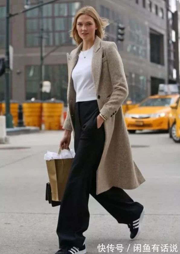 包臀款|不管挑羽绒服还是大衣,有3个“长度”尽量要避开,会显胖又土气
