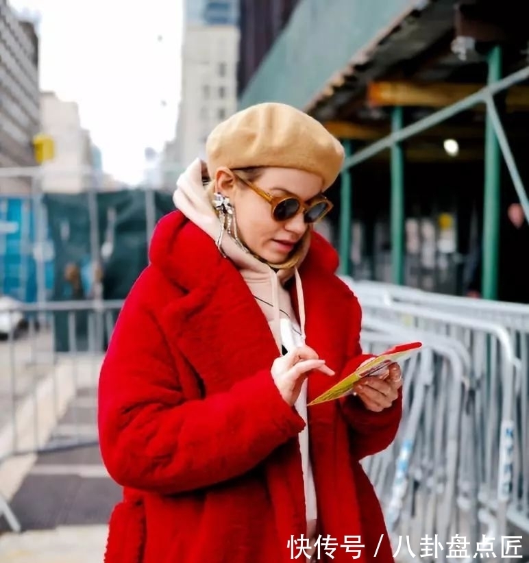 穿搭|懒人穿搭法：大衣+卫衣保暖时尚，穿搭失败概率几乎为零