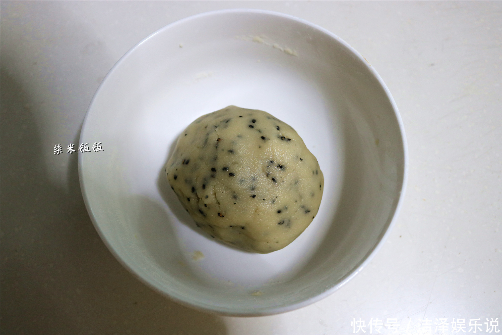 比买|学会油酥饼这做法,再也不用出去买了,外酥里软,比买的好吃