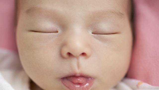 特征|宝宝若有这3种“特征”,可能是来跟父母“报恩”的,爸妈有福了