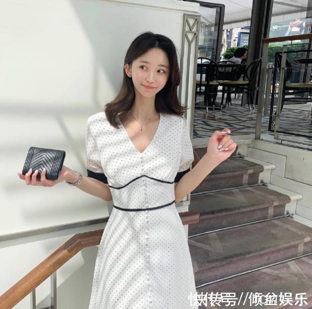 刘海 老得慢的女人,总是不会放过下面4种发型,经典活力,格外显气质