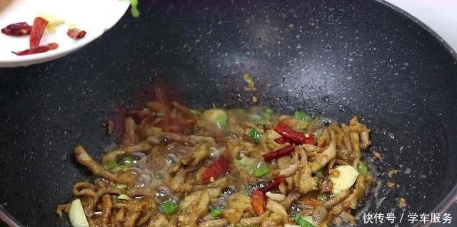 不管炒什么肉,都别直接下锅,原来一直做错了,难怪肉又柴又腥