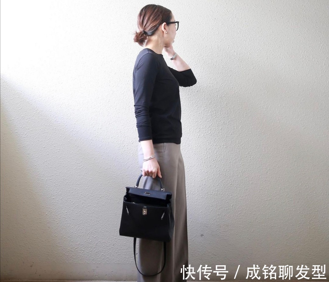 穿搭|年过六十还是少穿大红大绿,不仅显黑还显土气,这样搭配洋气减龄