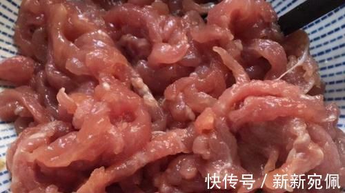 炒肉时,学会了这3个技巧,不管炒啥肉都香,鲜嫩入味超过瘾!