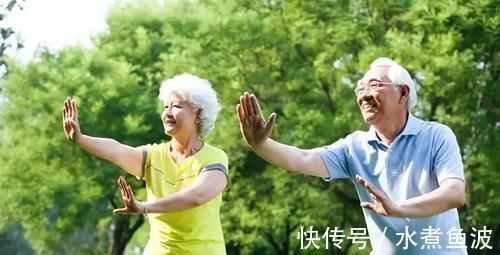 肝细胞|肝不好别吃药，多吃5种食物，给肝脏“大扫除”，肝越来越好!