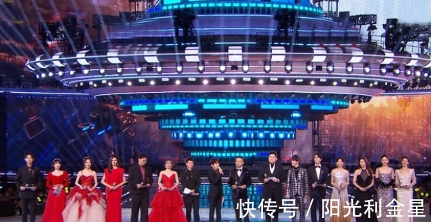 湖南衛(wèi)視主持人大洗牌，兩大家族終落幕，齊思鈞大旗扛不起來了嗎