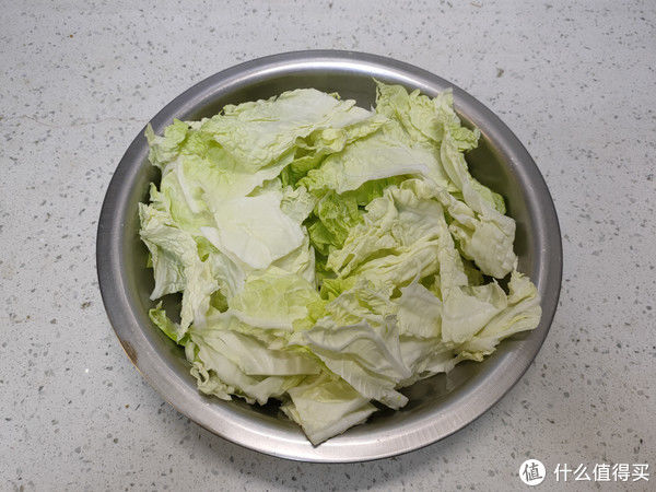 它和豆腐天生一对，热热乎乎炖一锅，汤汁都不剩