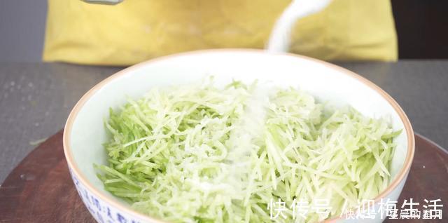 鲜嫩|萝卜馅的饺子这样做,营养开胃又鲜嫩