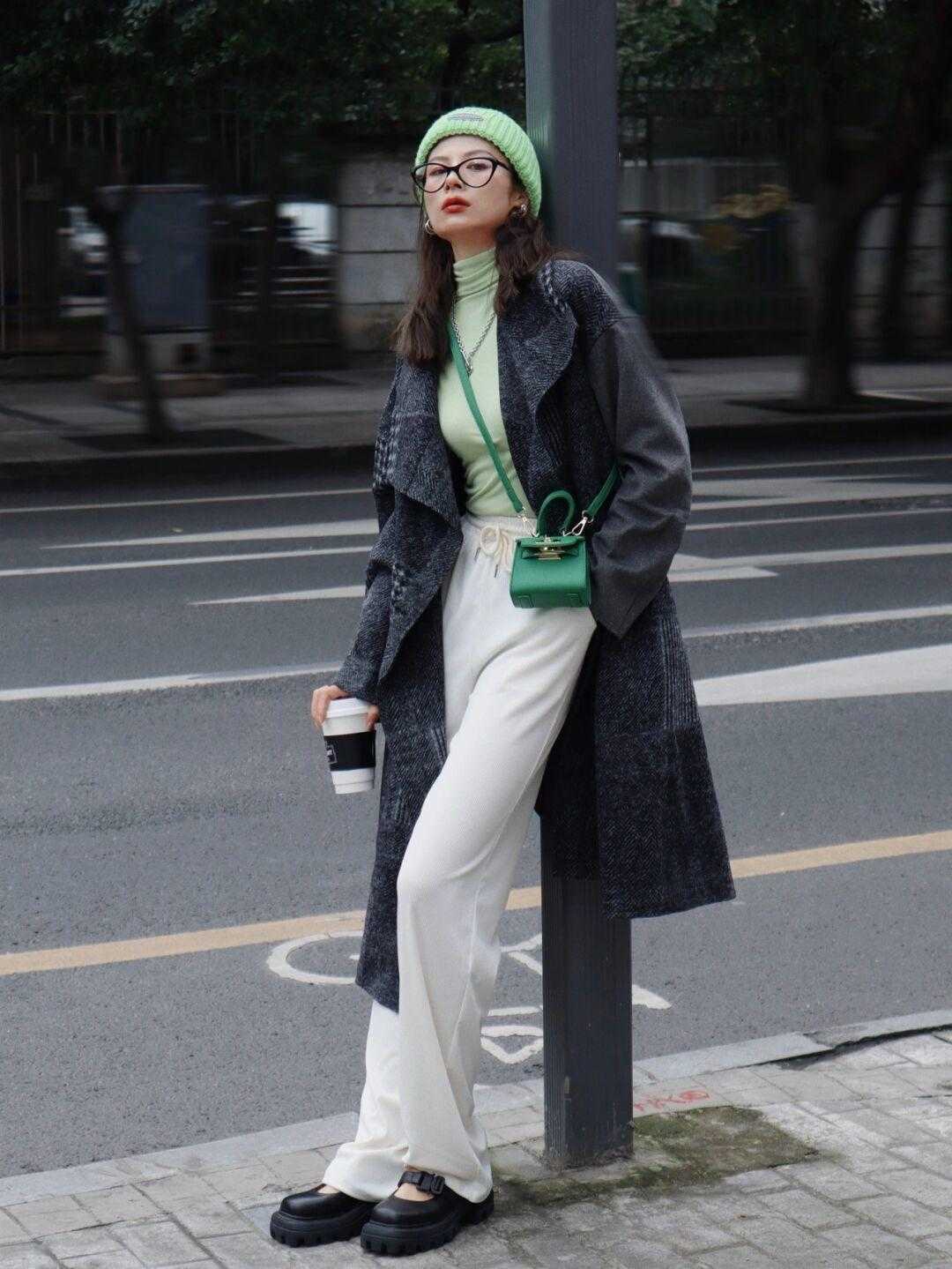 保暖 别穿烂大街的纯色大衣了,试试撞色大衣,保暖舒适又高级