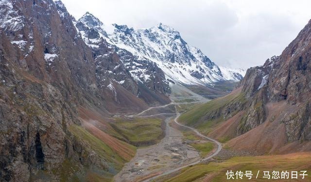 独库公路，就这条，一年只开五个月的公路