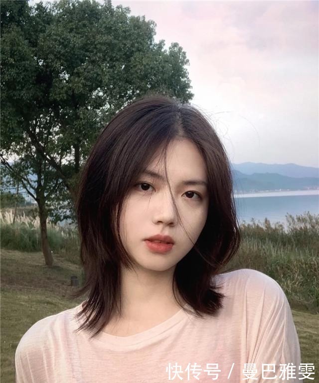 发型可不能瞎换,建议女生:多考虑这4种“热门款”,洋气显脸小