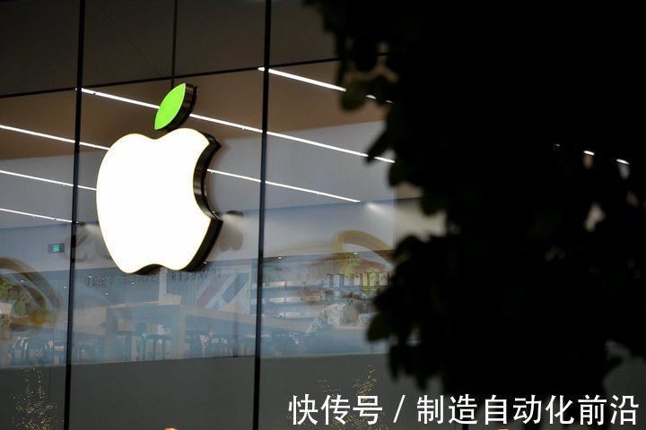 机器人|苹果给 iPhone 造了台机器人，我们去得州工厂参观了下