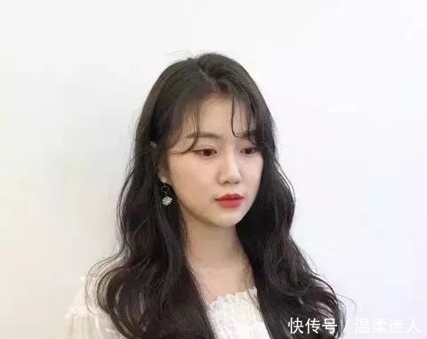 长发|让你时尚气质倍增的发型,这样的女生中长发型你会中意哪款呢!