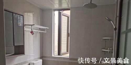 沙发|头一次见这样装修,舍弃客厅,不买沙发,全屋打满收纳柜,聪明