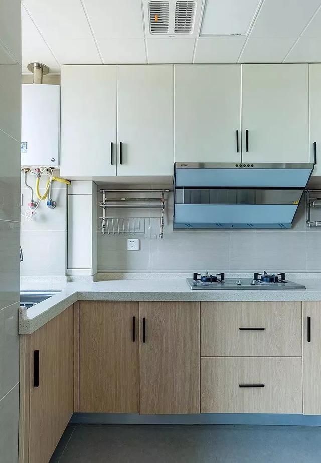 橱柜|紧凑却实用的小户型厨房，收纳能力也不低，真让人羡慕呀