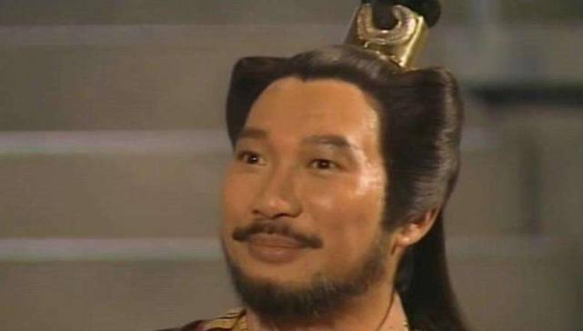 谢逊#倚天中,此人是阳顶天师傅,武功远胜张三丰,因为一女子遁入空门