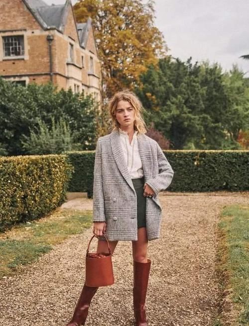 ?冬天买靴子少买黑色，建议这3种“高级色”，时髦百搭显腿长