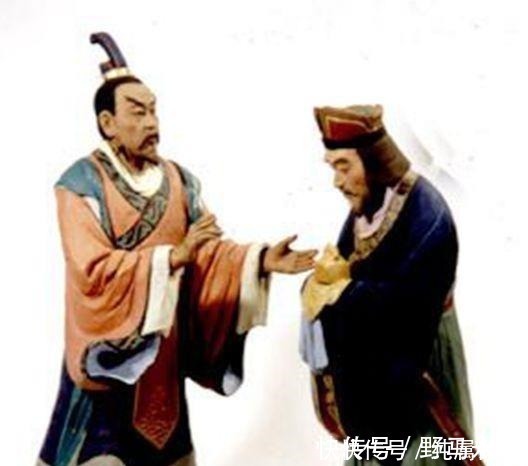 仲父@下联成也萧何,败也萧何,它还有个上联,上下简直是绝配!