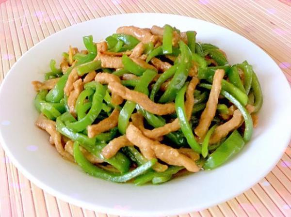 口感|无论炒什么肉，别加淀粉腌！大厨教你3招，香软嫩滑，入味还不腥