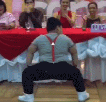 |搞笑GIF趣图:今天点了一道大盘鸡,感觉吃的好亏