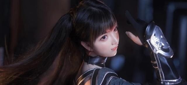 逆水寒OL|王奕萌Cos逆水寒OL翻车,手臂粗壮下巴明显,被调侃 “出肉装”