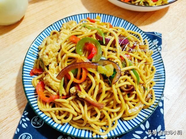 炒面怎样做才不黏也不坨？照着做，一次成功没跑