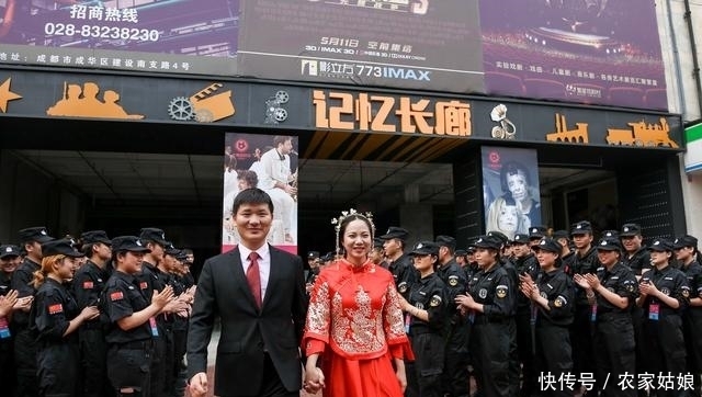 暖心!为给兵哥哥拍出浪漫婚纱照,百名保安配合做背景