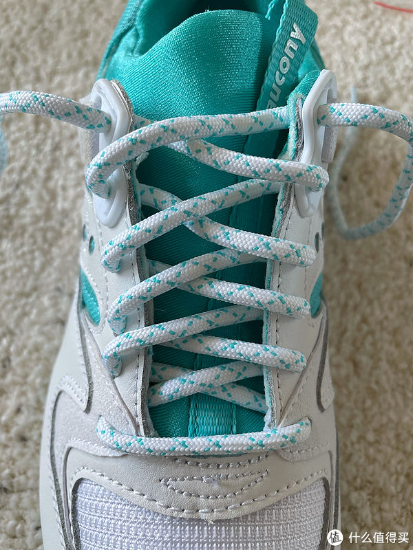 配色|Sneaker 篇一百一十八：Saucony Azura OG和Grid 8500开箱