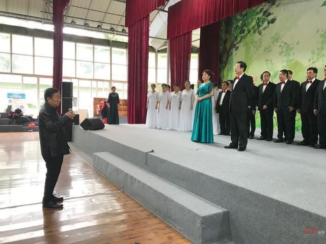 能歌善舞|乐龄人的幸福生活系列之一：这能歌善舞的一大家子 有106位“六十后”