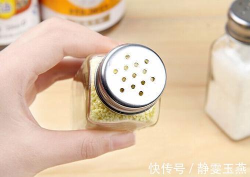 味精、鸡精和酱油,哪种调味品对身体伤害更大大部分人吃错了