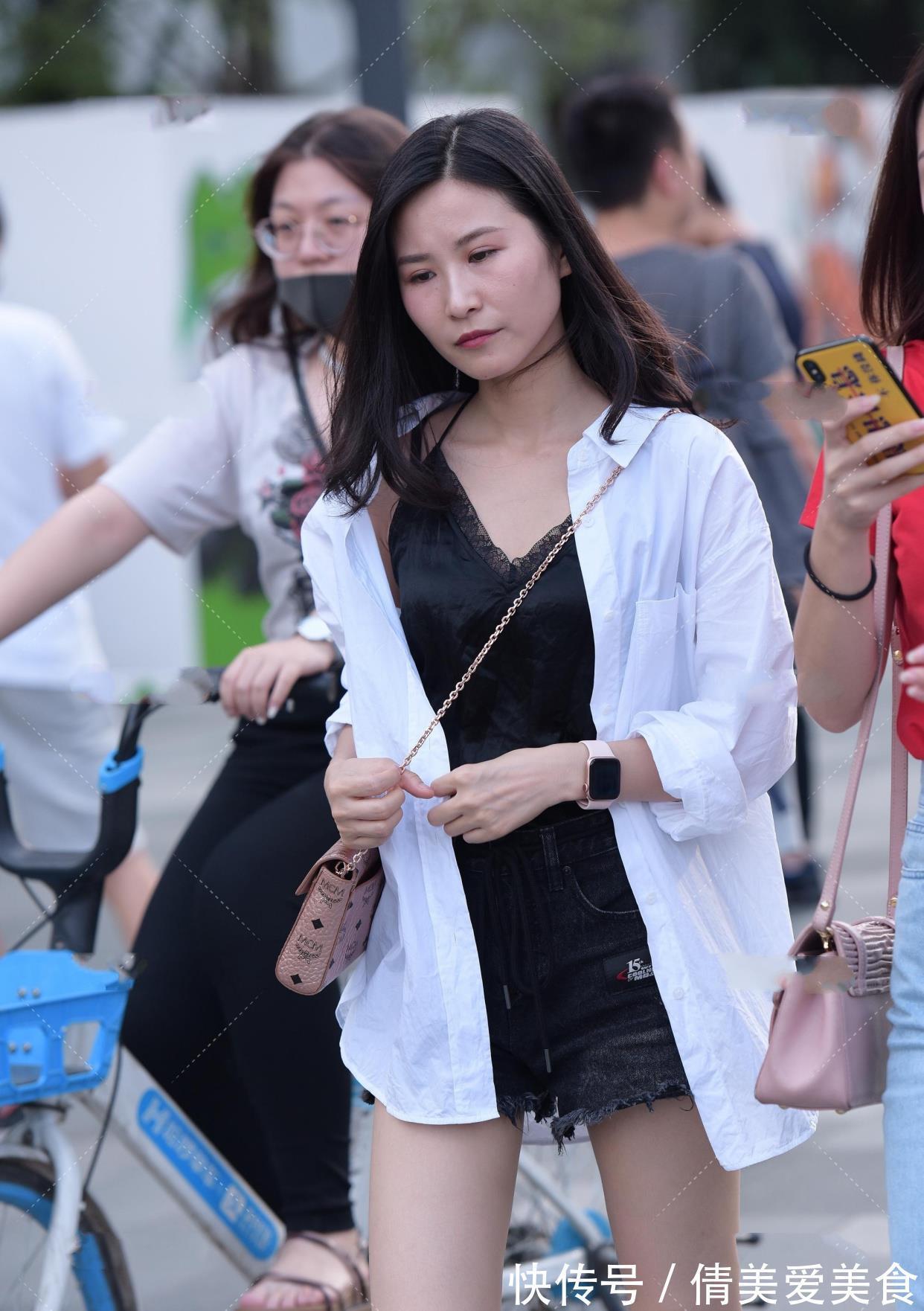 女士 女士无论穿T恤或衬衫,尽量不要挑这5种颜色,既不耐看也不耐穿