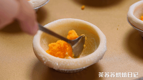 这道咸蛋黄芝士挞太销魂,连吃3天都不腻