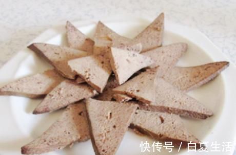 猪肝炒洋葱|猪身上最便宜的部位，8块钱一斤，营养高味道佳，常吃对眼睛好
