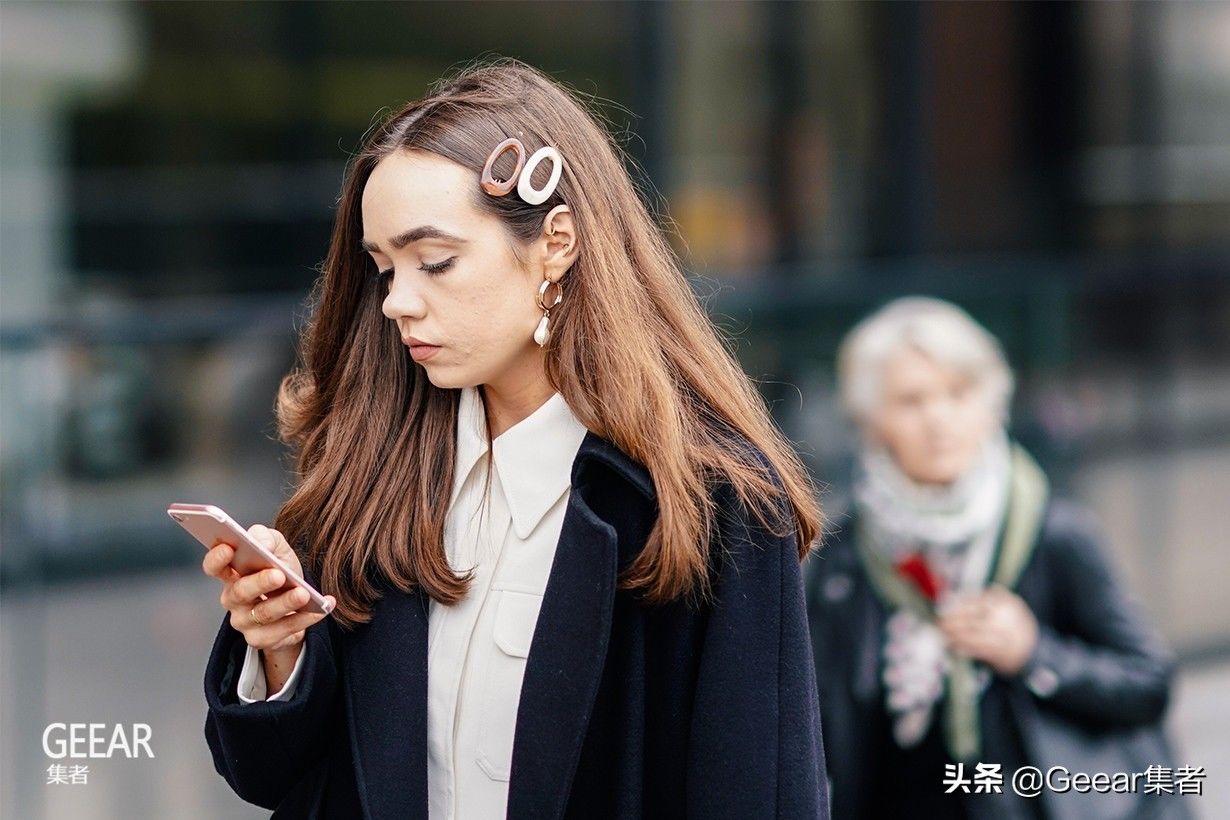 夏日戴这几款发饰，不用5秒就能打造时髦女生造型