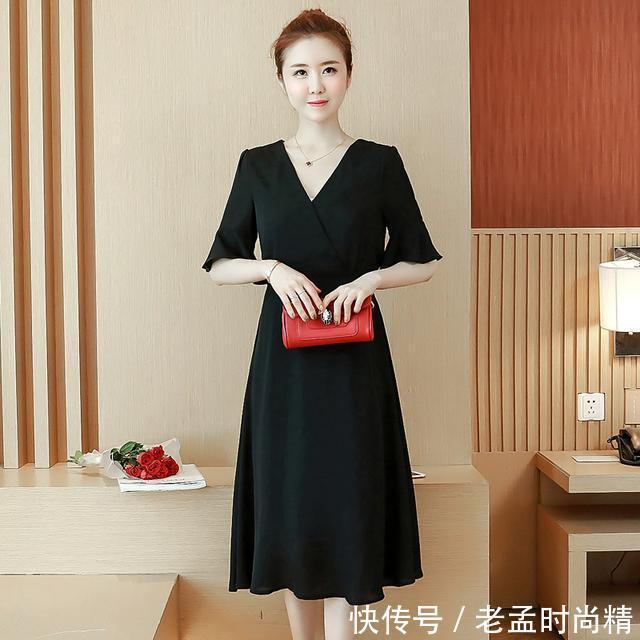 度假裙|时髦女生离不开的气质百搭连衣裙,穿上出门都特别自信又漂亮