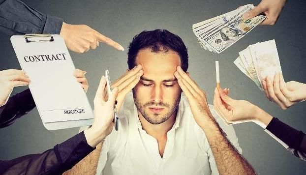 肾功能|男性开始衰老的4个丑态,若占3个以上,或许你是老了,别不服气!