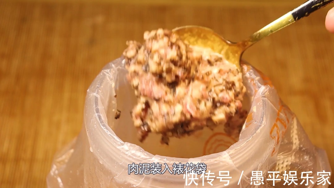 宝宝|宝宝多吃牛肉好处多,教你一招,不腥不柴,软糯好消化,辅食首选