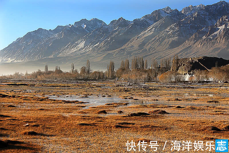 新疆|十一黄金周，十万人正赶往这里，去赏秋天绝色美景！