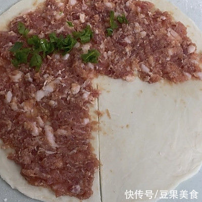 手抓饼|据说这个时候吃千层肉饼，是最好的